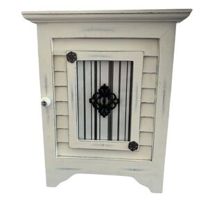 Farmhouse White Distressed 4X6 Photo Frame Wash Board Knob Medallions Desk Top